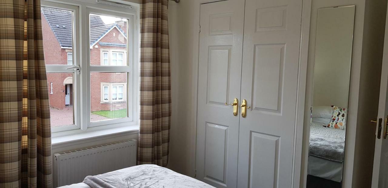 Home2Home Meadow Close East Kilbride Bagian luar foto